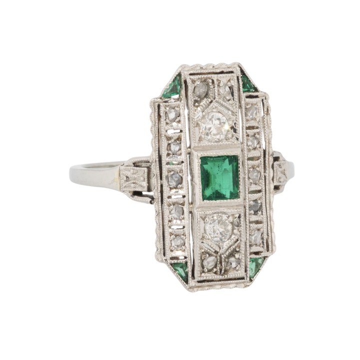 Art Déco Ring mit Smaragden, 
