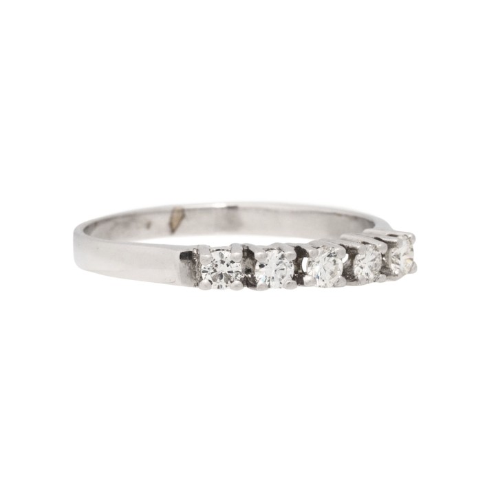 Ring mit 5 Brillanten zus. 0,35 ct (grav.), 