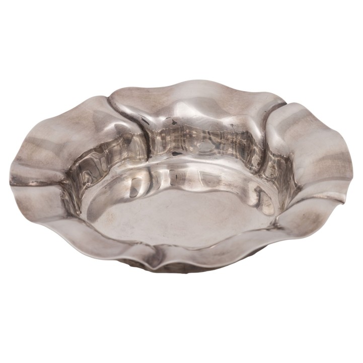 GEBRÜDER DEYHLE Small bowl, 830 silver, 20th century, 