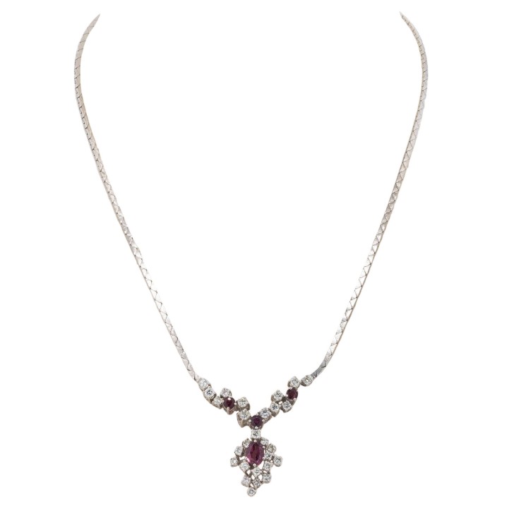Necklace with rubies and diamonds 