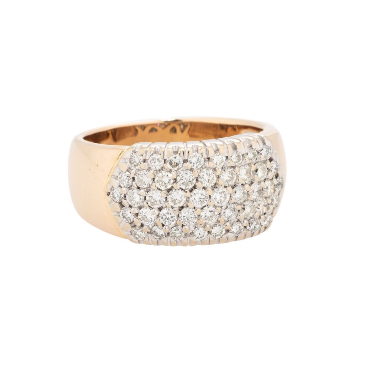 Ring with diamonds totaling approx. 1 ct,   