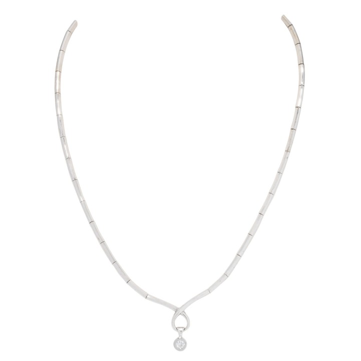 Weißgoldcollier mit Brillant, 
