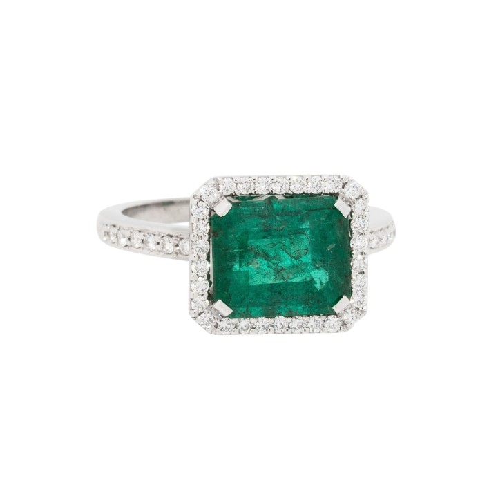 Ring mit Smaragd und Brillanten  