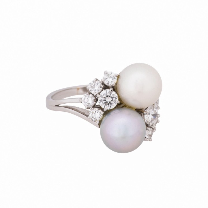 Ring mit 2 Zuchtperlen, grau und weiß, 