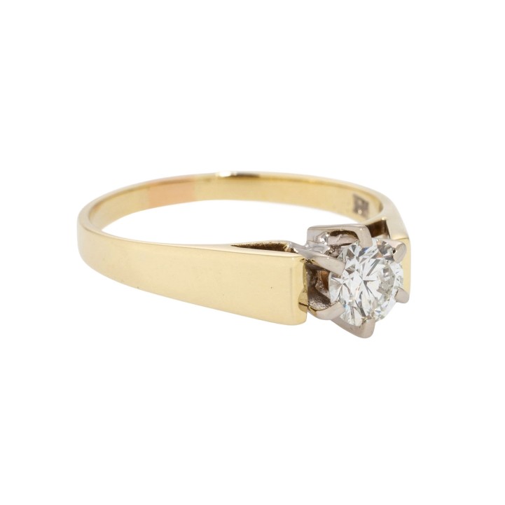 Solitaire ring with brilliant-cut diamond approx. 0.69 ct, eng.  