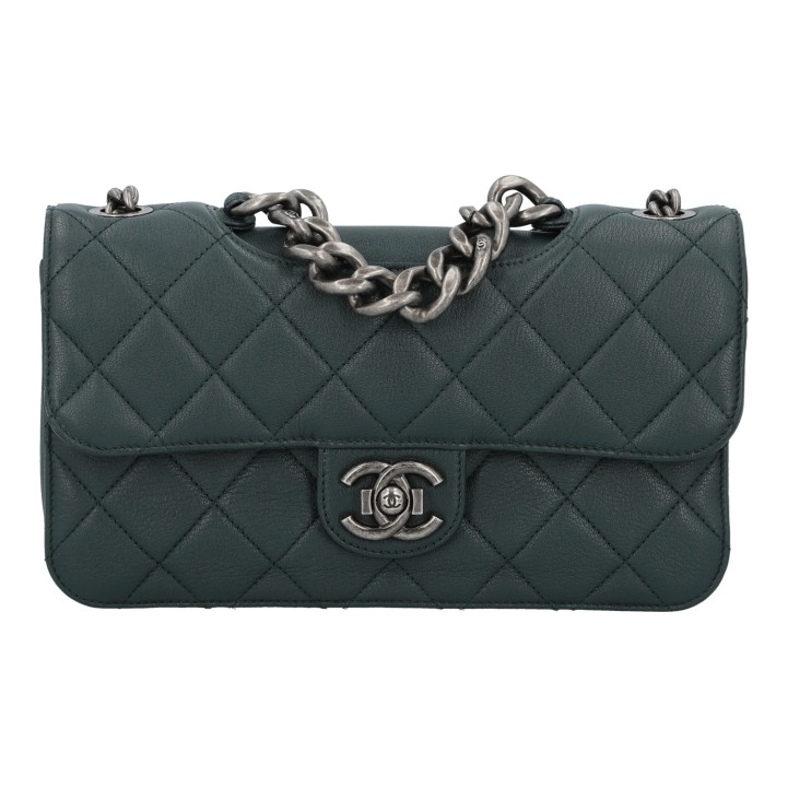 CHANEL Umhängetasche 'PERFECT EDGE'. 