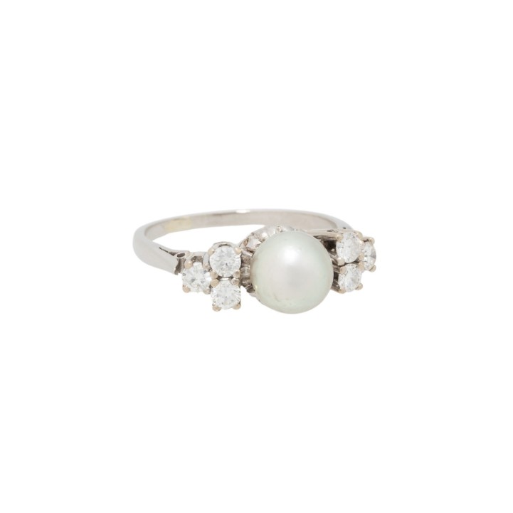 Ring mit Perle und 6 Brillanten zus. ca. 0,3 ct, 