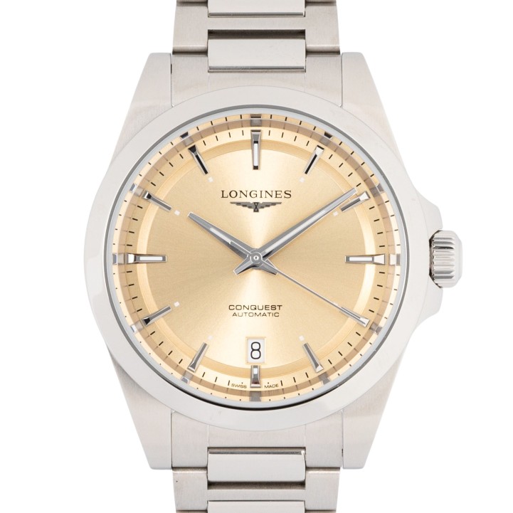 LONGINES Conquest Ref L3.720.4.62.6 men's chronograph from 2024. Box and papers. 