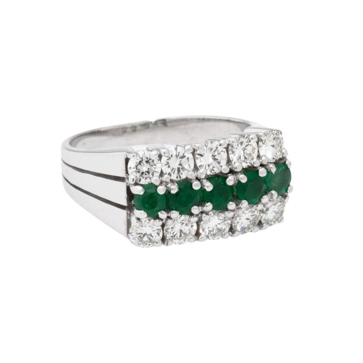 Ring mit 10 Brillanten, 