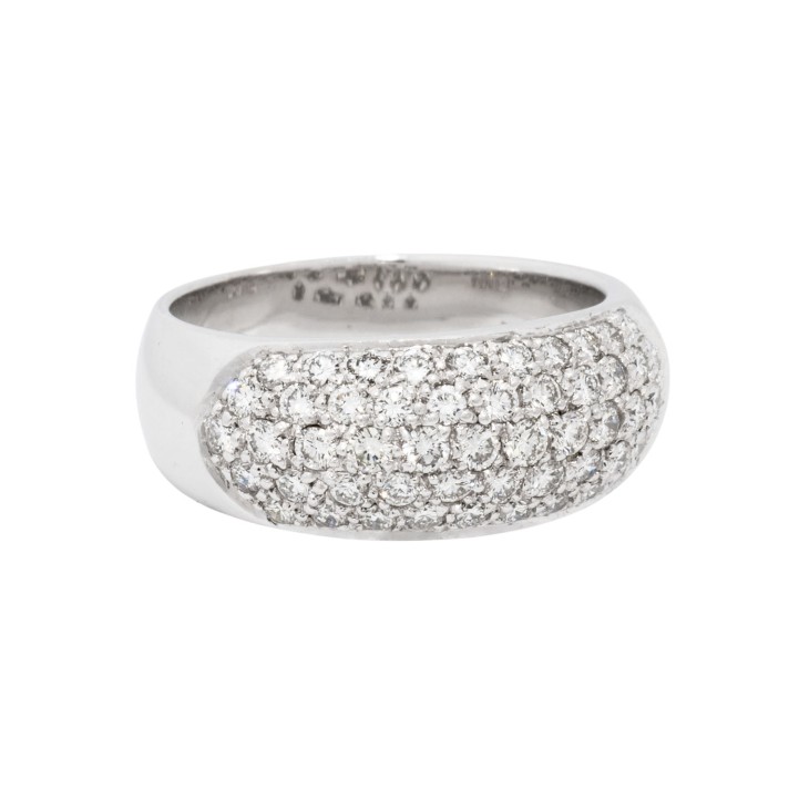 Ring mit 54 Brillanten, 