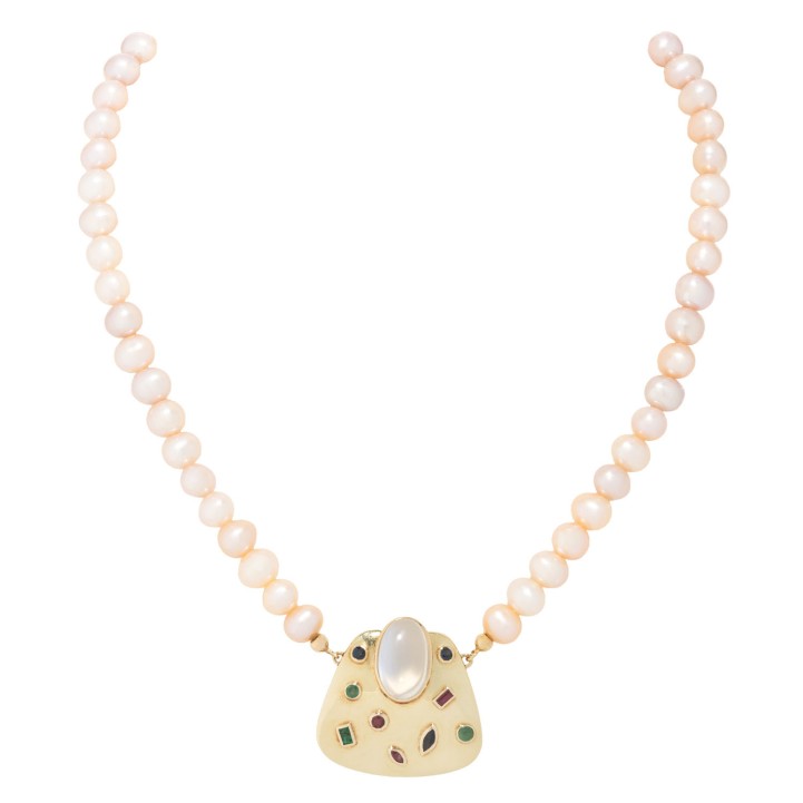 Perlencollier mit Ziermittelteil 