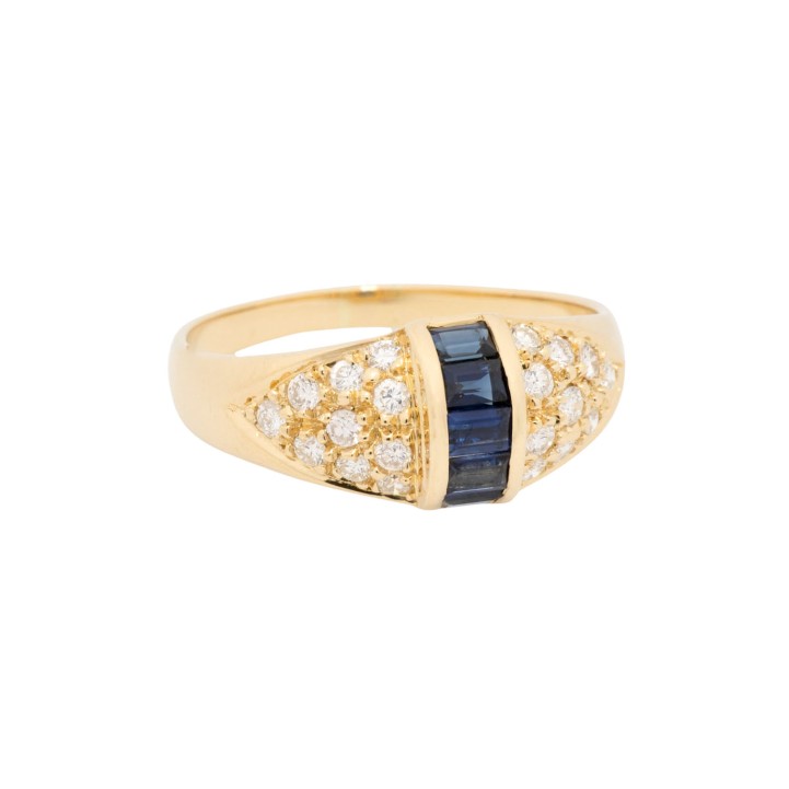 Ring mit 5 Saphiren und 20 Brillanten 
