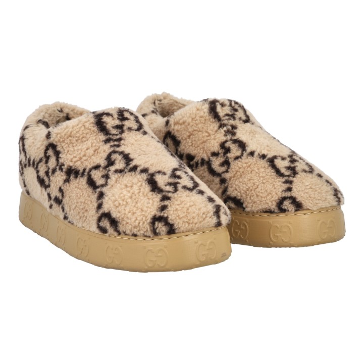 GUCCI loafers, size 9 (43). 