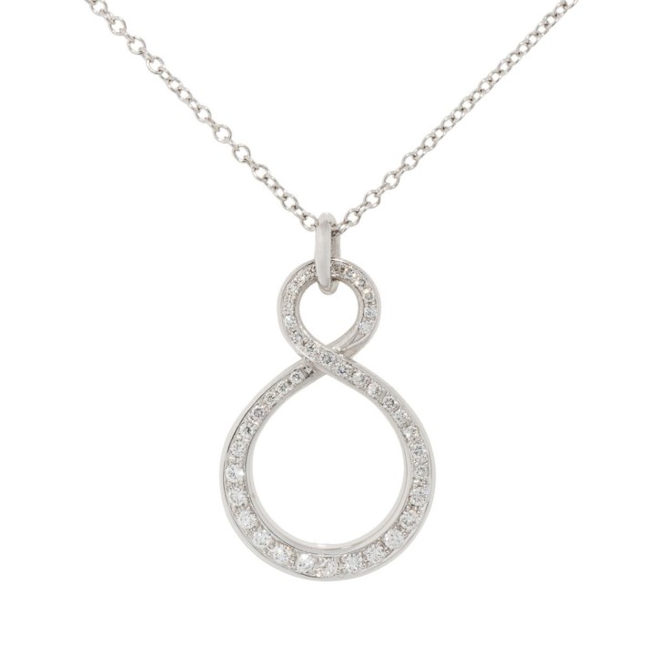Anhänger mit 40 Brillanten von zus. 0,70 ct, 