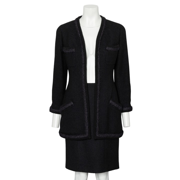 CHANEL BOUTIQUE VINTAGE Kostüm, Gr. 38 (fr. 40). 