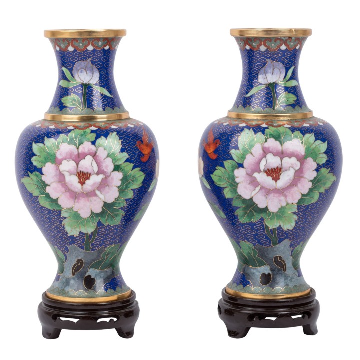 Paar Cloisonné-Vasen. CHINA, 20. Jh. 