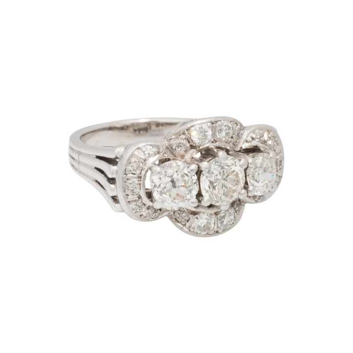 Ring mit 3 Diamanten im 1 x Brillant ca. 0,75 ct,  