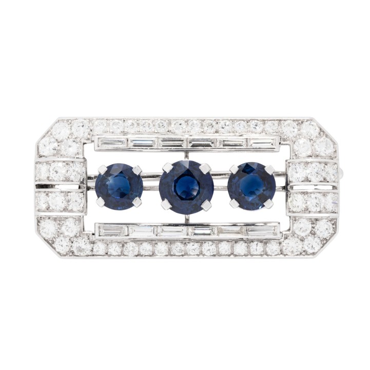 Brosche mit 3 feinen Saphiren und Diamanten 