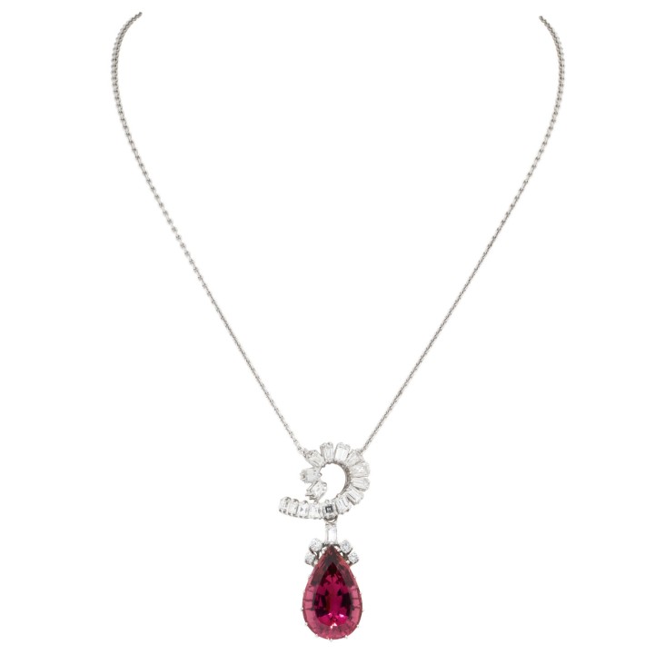 Collier mit Rubellit im Tropfenschliff von 15,6 ct, 