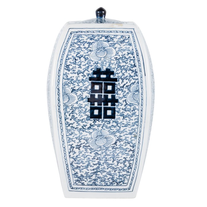 Blaue, vierkantige Deckelvase. CHINA, 20. Jh. 