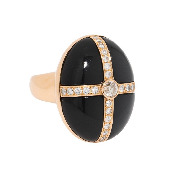 Ring mit Feldspat und Diamanten zus. ca. 1,4 ct,  