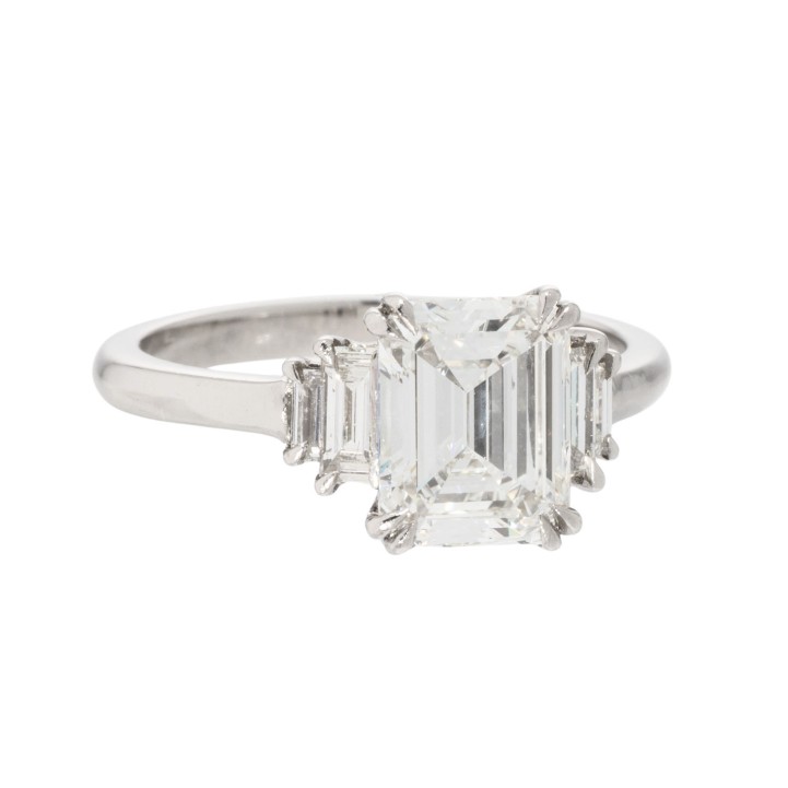 Ring mit Diamant von 2,15 ct im Smaragdschliff, 