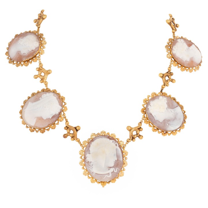Biedermeier Collier mit 8 feinen Muschelkameen 