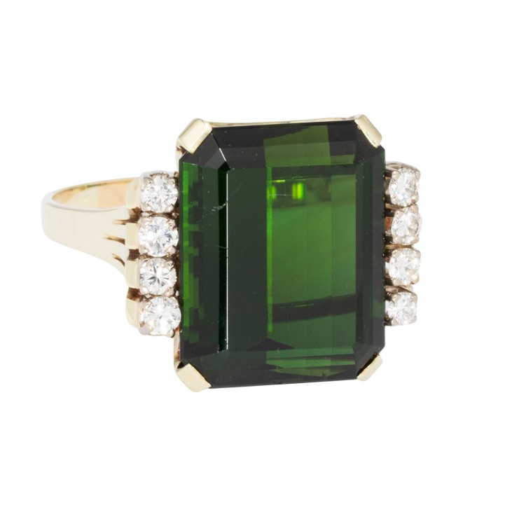 Ring mit Turmalin und 8 Brillanten, 