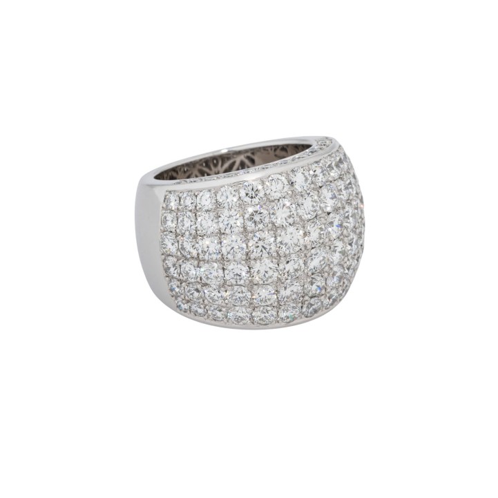 VON HOFEN 'Zappe' Ring mit 104 Brillanten Pavé zus. 6,06 ct.  
