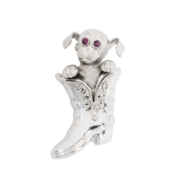 Brosche 'Hund' mit Rubinaugen und Diamanten 