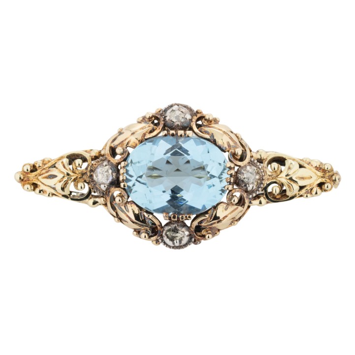 Florale Brosche mit feinem Aquamarin ca. 6 ct  