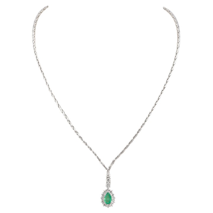 Collier mit Smaragdtropfen und Brillanten  