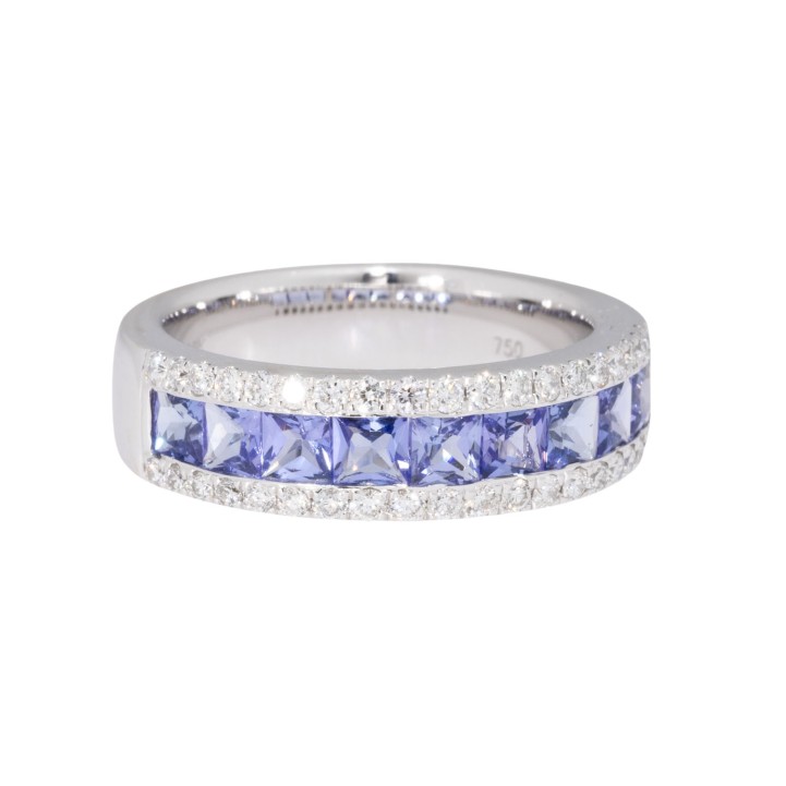 Ring mit 9 Tansaniten von zus. 1,40 ct  