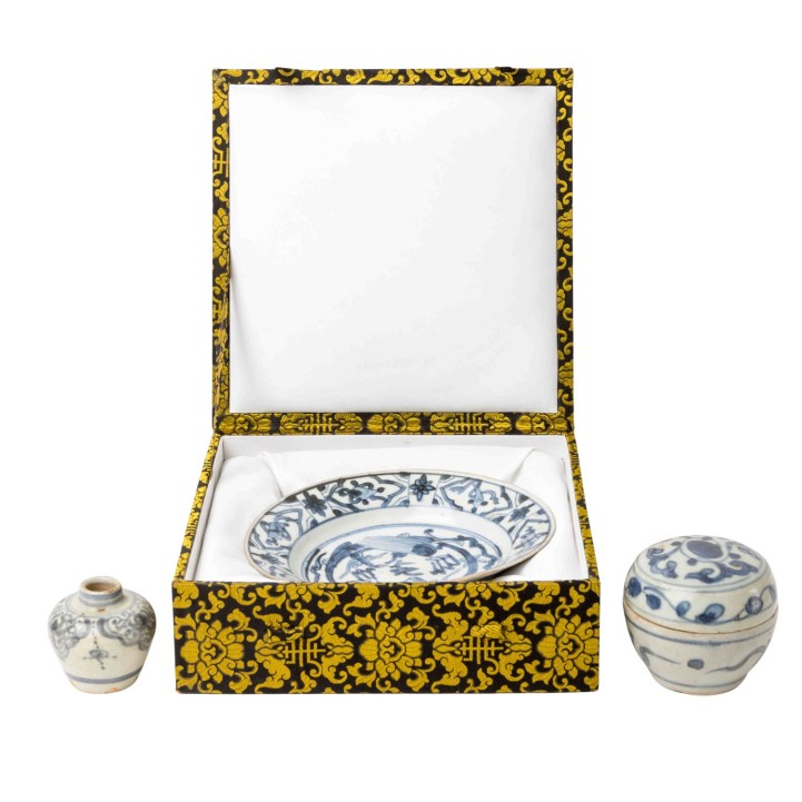 Konvolut blau-weiß Porzellan, 3-tlg. CHINA, 19. Jh.: 