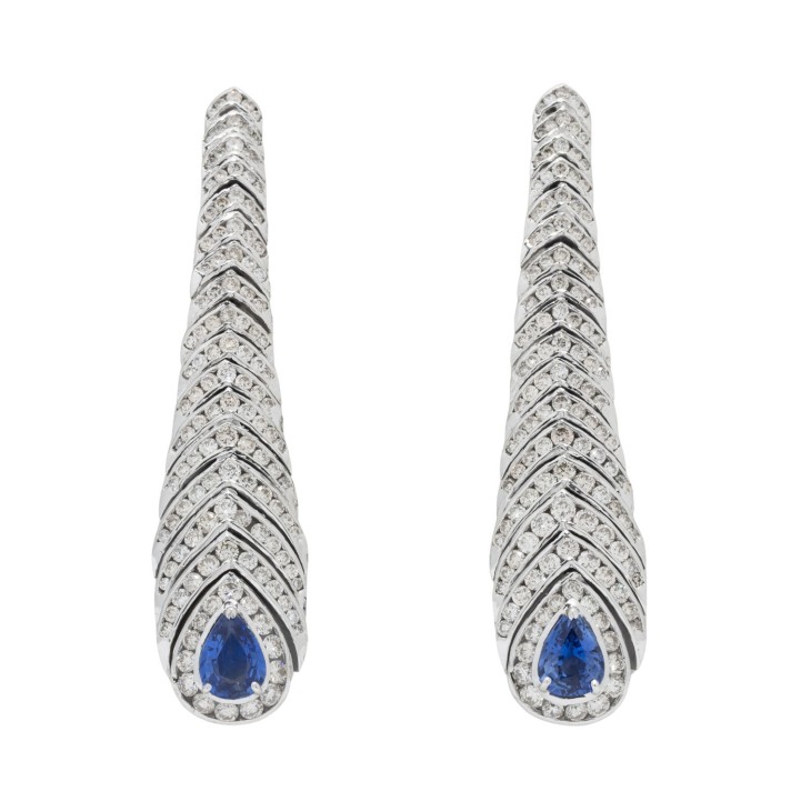 Elegante Ohrhänger mit 2 Saphir-Tropfen 2,78 ct. und Brillanten zus. 4,10 ct. 