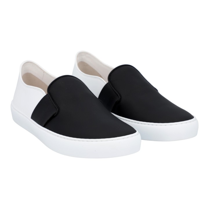 CHANEL Sneaker, Gr. 40,5. 