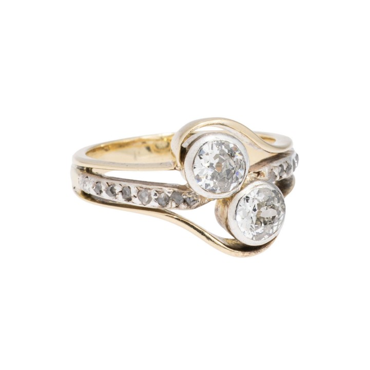 Ring mit 2 Altschliffdiamanten zus. ca. 1,0 ct,  