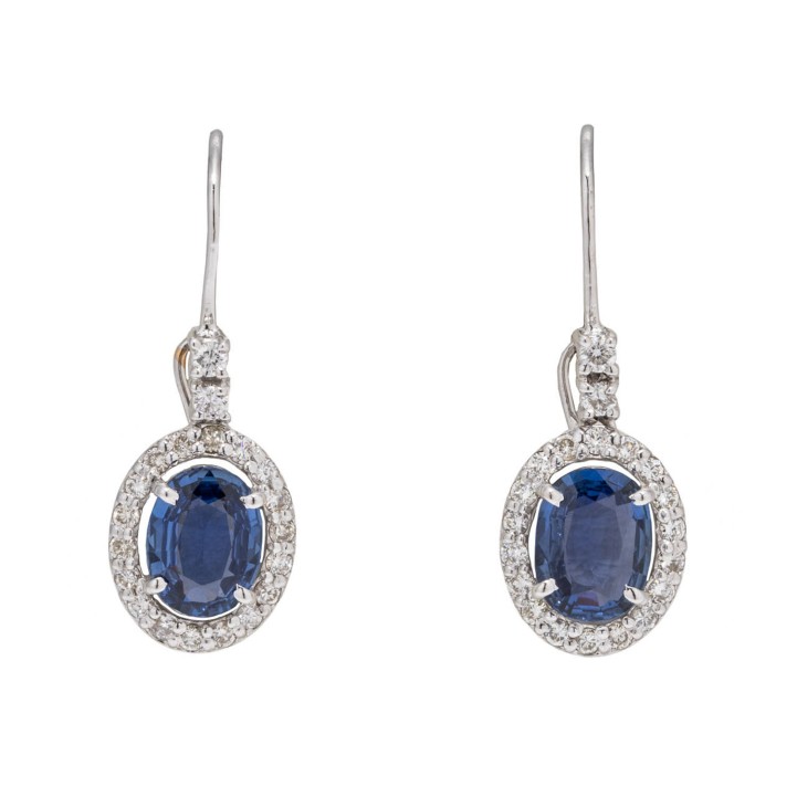 Ohrhänger mit Saphiren 2,33 ct. umrandet mit Brillanten zus. 0,44 ct.  