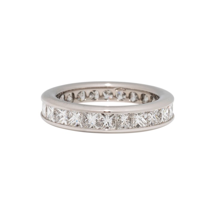 Memoirering mit 24 Diamanten im Prinzesschliff  