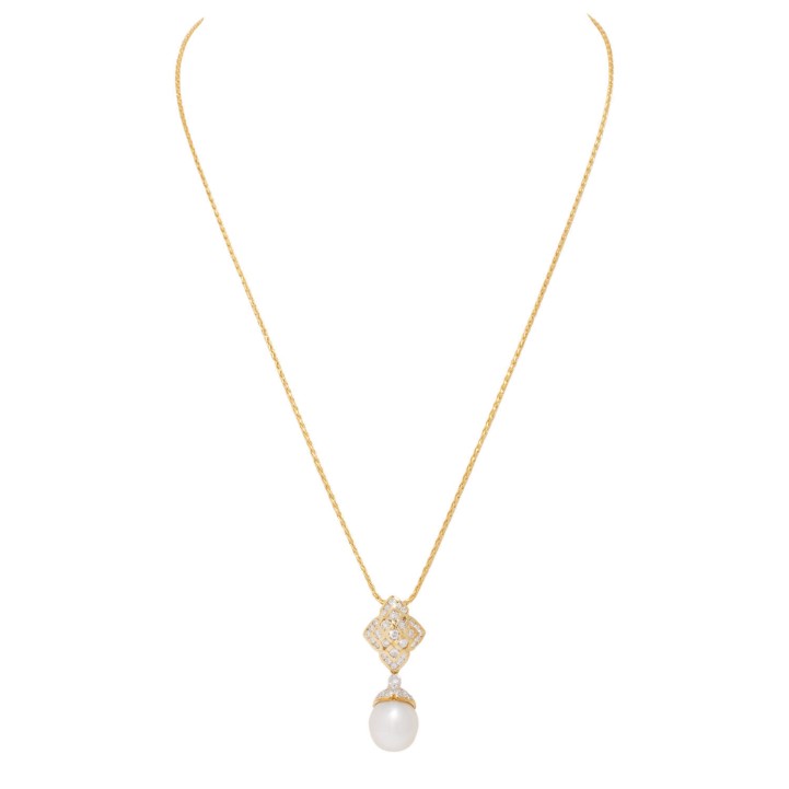 Collier mit Südseeperle und Brillanten,  