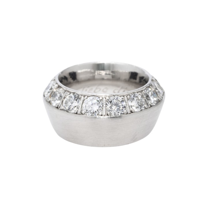 Extravaganter breiter Memoire Ring mit 15 Brillanten zus. ca. 1,50 ct. 