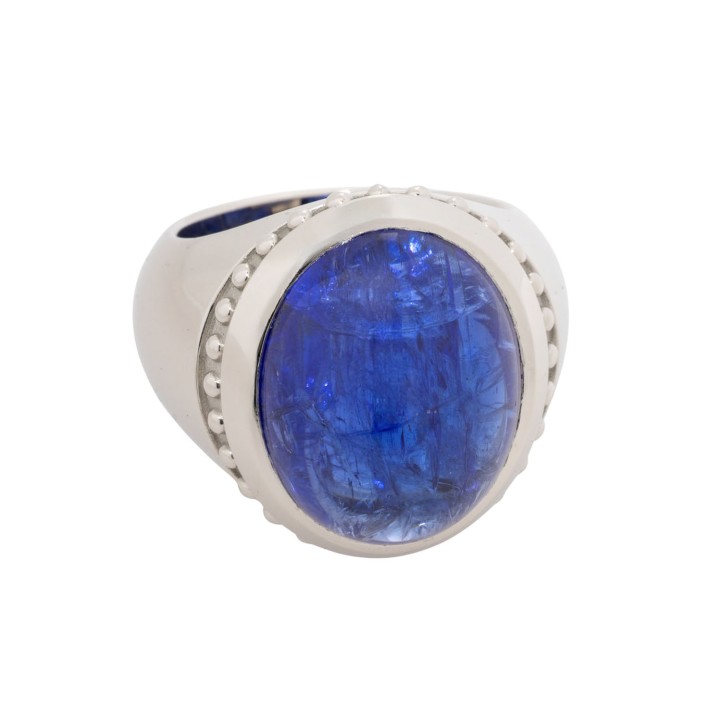 Ring mit feinemTansanit-Cabochon 17,29 ct. 