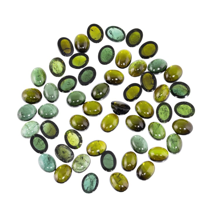 56 kalibrierte Turmalin-Cabochons  