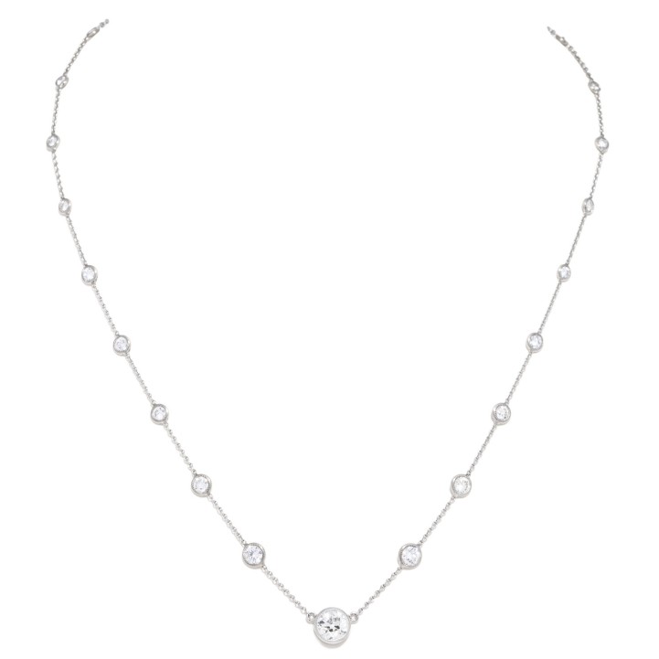 Feines Collierkettchen mit 1 Altschliffdiamant 1,0 ct. und 20 Brillanten zus. 2,75 ct. 