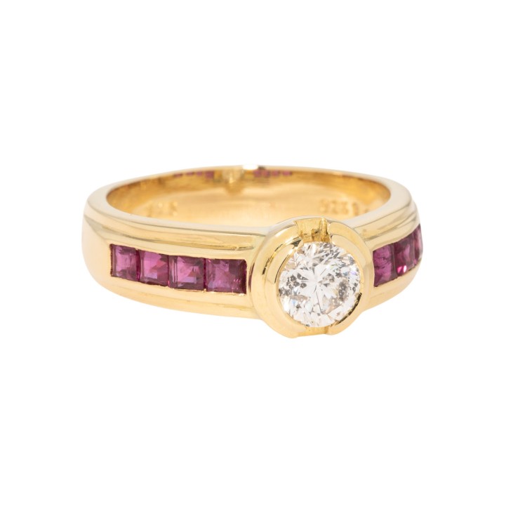 Ring mit Brillant ca. 0,75 ct (punz.),   