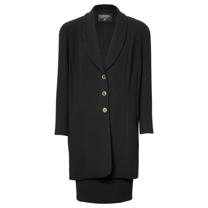 CHANEL BOUTIQUE VINTAGE Kostüm, circa Gr. 40.  