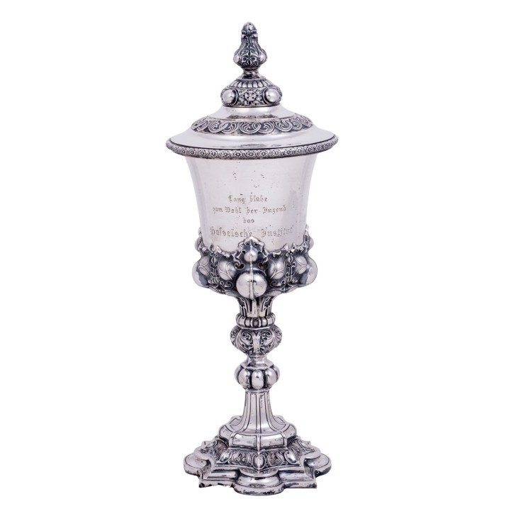 SACKERMANN, HESSENBERG & CO/FRANKFURT a.M., Deckelpokal, 13 Lot, um 1850/60, 