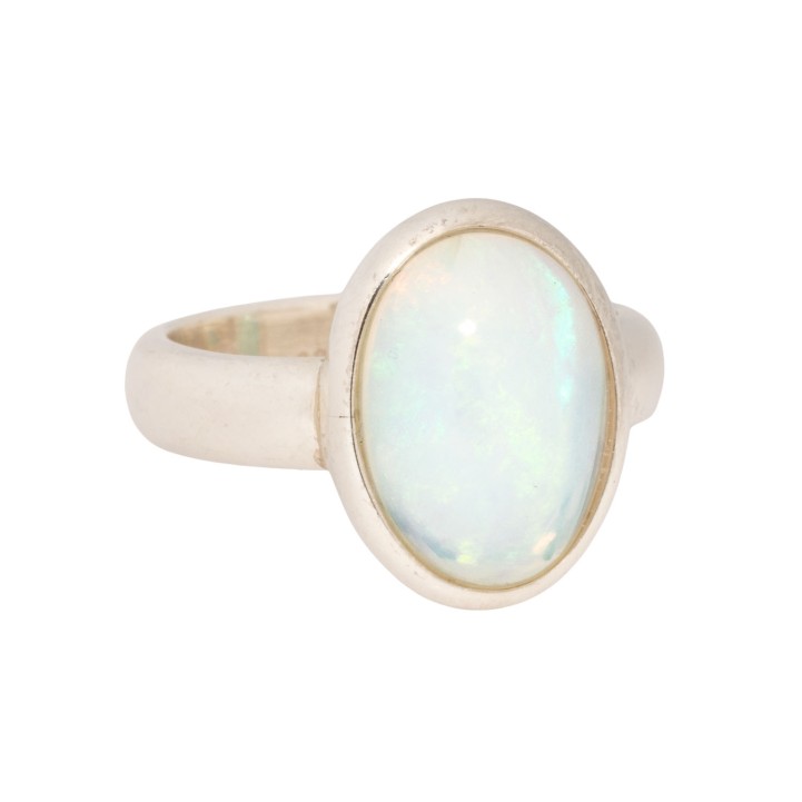 Ring mit Welo-Opal ca. 4,50 ct,  