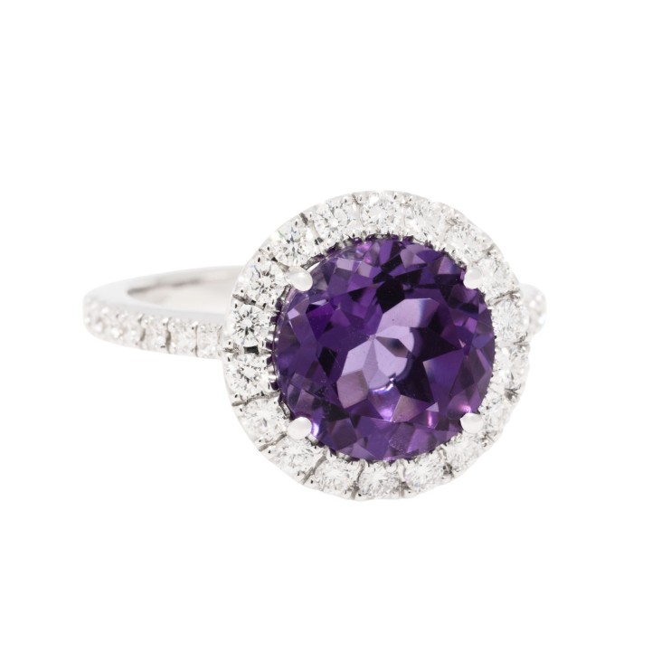 Eleganter Ring mit 1 feinen Amethyst von 3,43 ct. und Brillanten zus. 0,65 ct.  