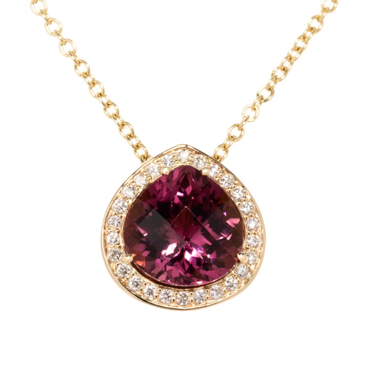 Wunderschöner Anhänger mit 1 hochfeinen rosa Turmalin-Tropfen von 4,75 ct. im Briolette-Schliff  
